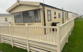 Lyon'S Robin Hood Rhyl Caravan Sbw